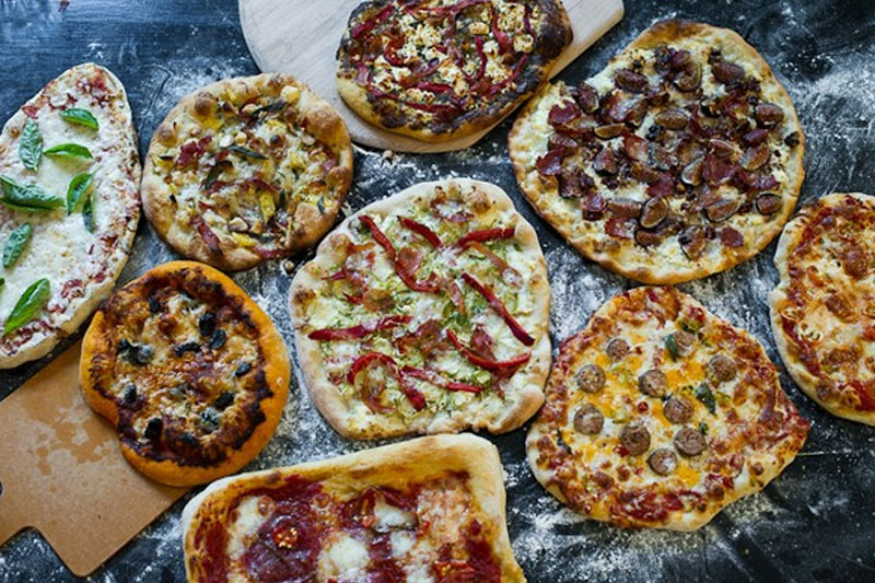 Cheer up with variety of Pizza